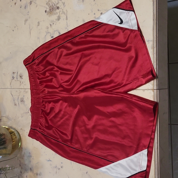 Nike Other - RED NIKE BASKETBALL SHORTS 🏀 👌